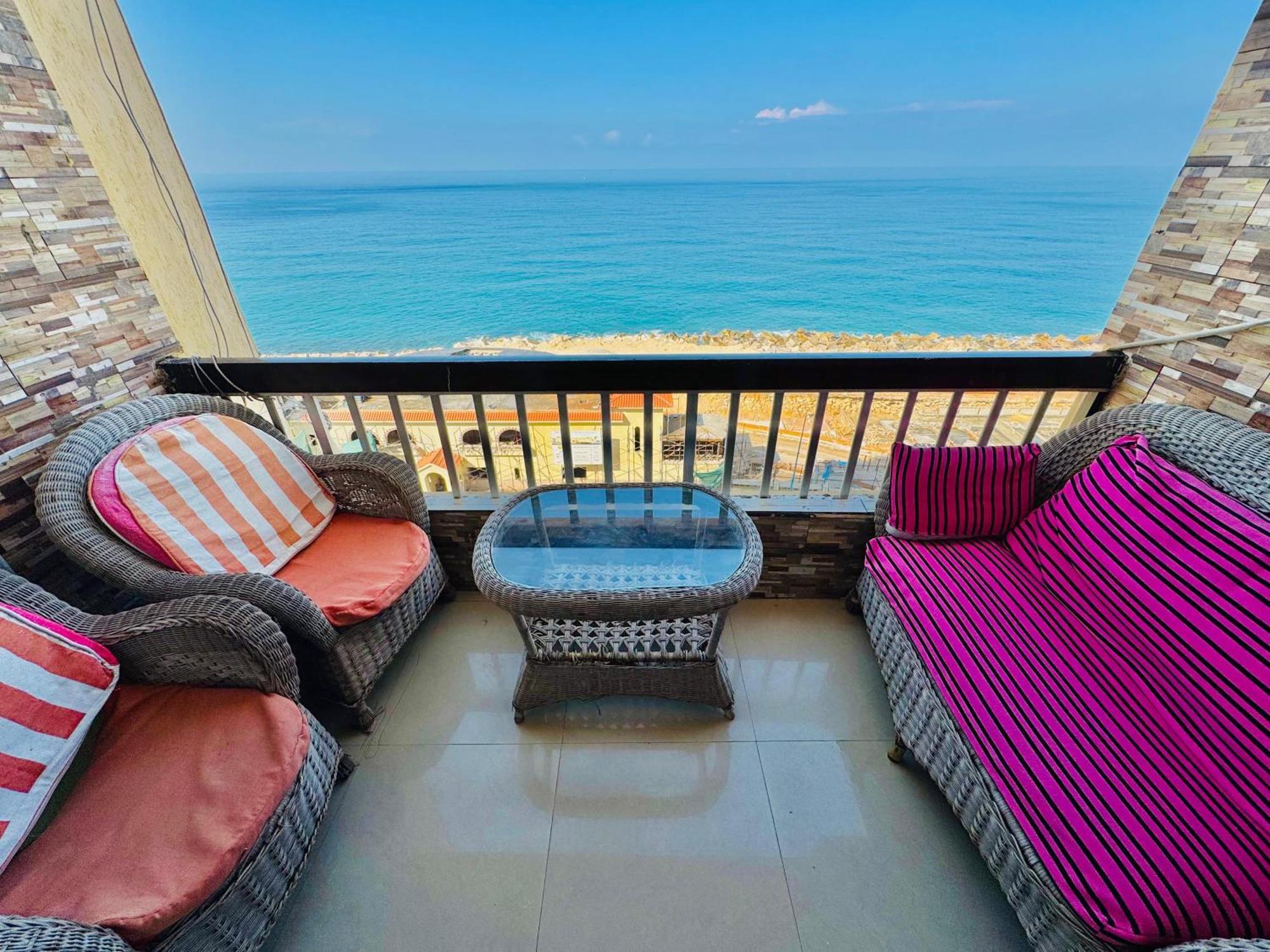 Luxury Stanley Direct Sea View