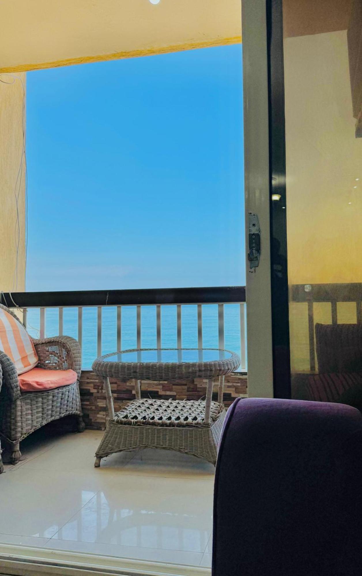 Luxury Stanley Direct Sea View *